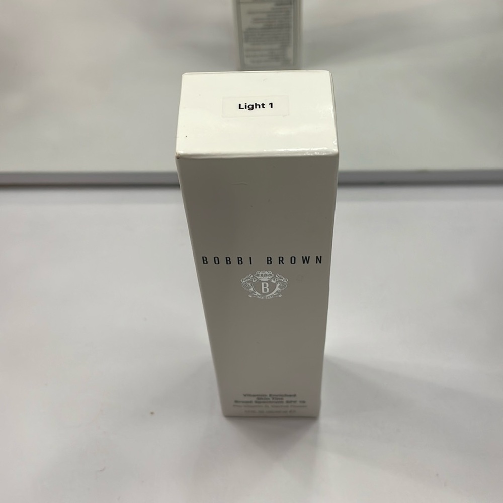 Bobbi Brown Vitamin Enriched Skin Tint - Light 1